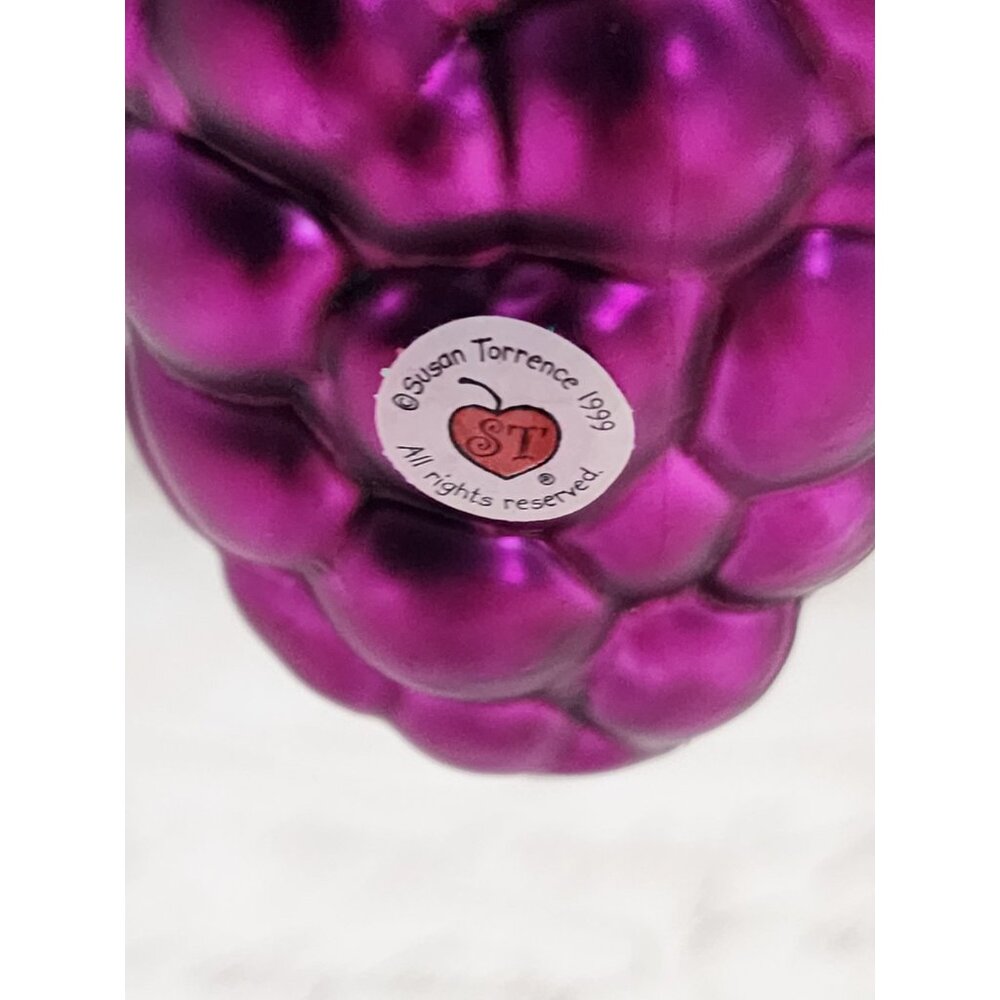 Susan Torrence Global Village Blown Glass Ornament 1999 Loving Bunch Bebe Grape - Picture 5 of 8